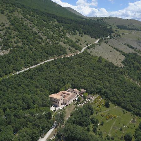 Convento Di San Colombo Hotel Санто Стефано ди Сесанио Екстериор снимка